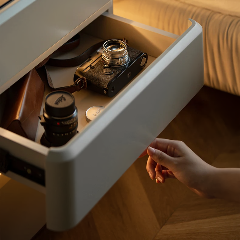 Mesa Lateral Smart Bedside Table - Image 6